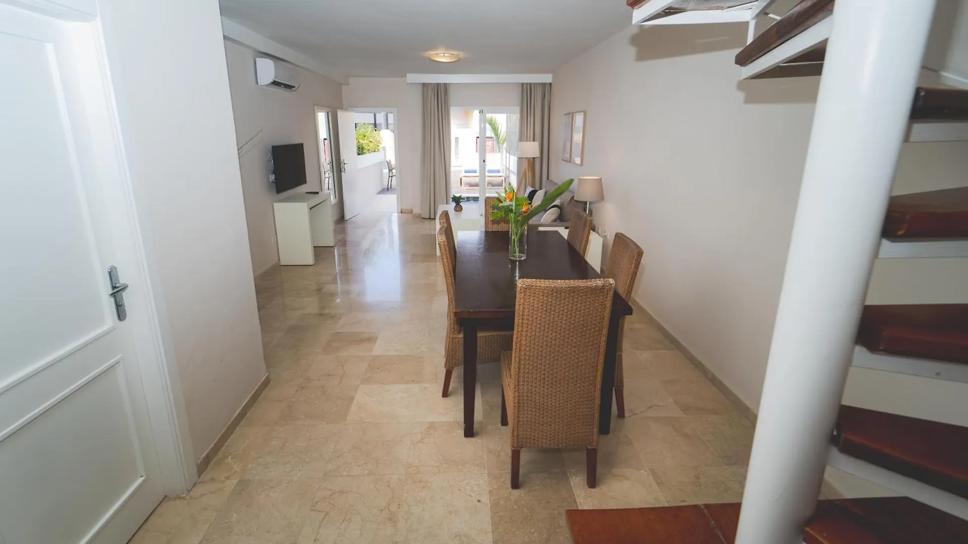Appartement Los Olivos Beach Resort Costa Adeje  Spanje